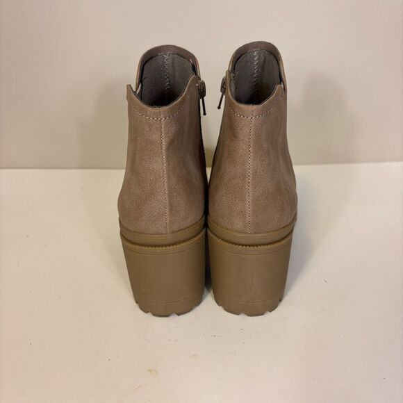 Jellypop Natania Tan Block Heeled Booties Women's 9 - Picture 3 of 8